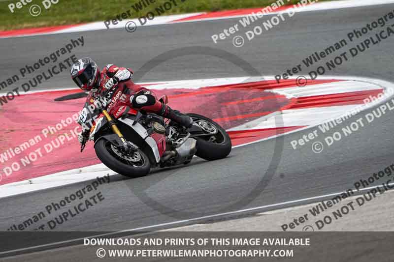 cadwell no limits trackday;cadwell park;cadwell park photographs;cadwell trackday photographs;enduro digital images;event digital images;eventdigitalimages;navarra;no limits trackdays;peter wileman photography;racing digital images;trackday digital images;trackday photos